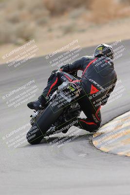 media/Dec-17-2022-SoCal Trackdays (Sat) [[224abd9271]]/Turn 10 Backside (120pm)/